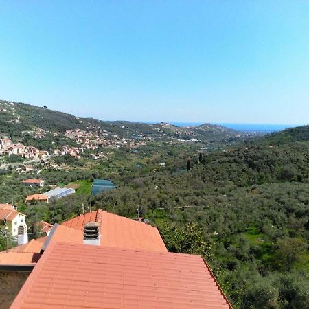 Lovely Renovated Apartment Near Dolcedo Exterior foto